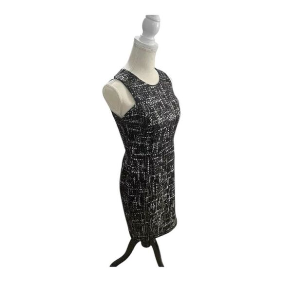 Stella & Julie Sheath Dress Size 4 Grey Silver Printed Sleeveless Stretch Button - Picture 9 of 12
